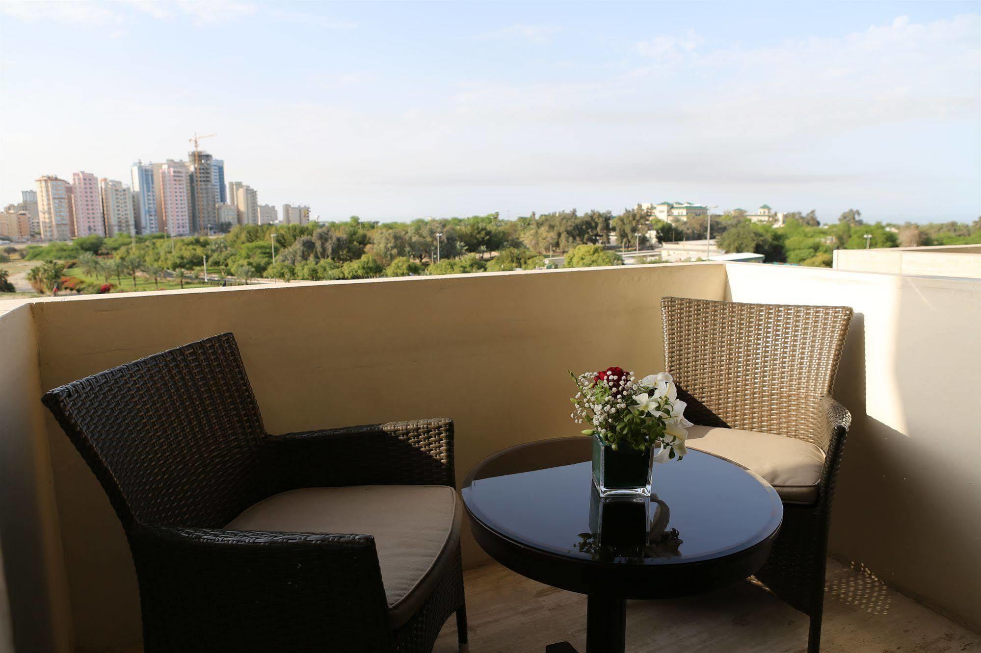 New Park Hotel Kuveyt Dış mekan fotoğraf