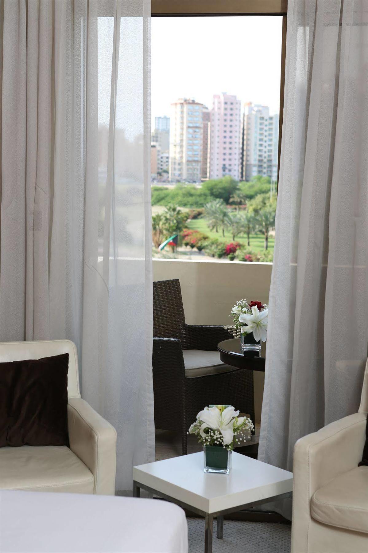 New Park Hotel Kuveyt Dış mekan fotoğraf