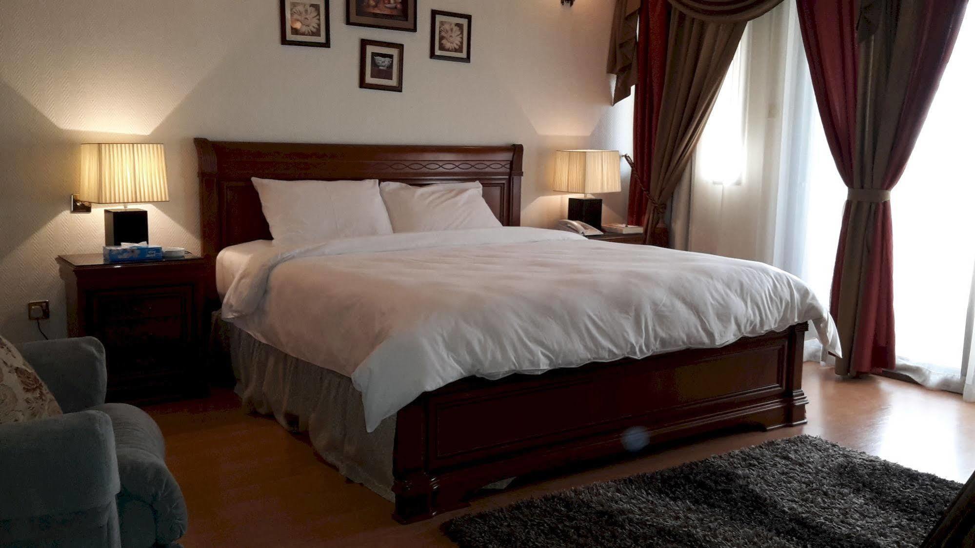 New Park Hotel Kuveyt Dış mekan fotoğraf